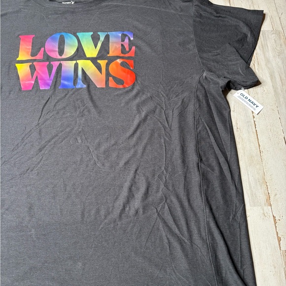 Old Navy Active CloudMotion  (Love Wins)Graphic T-Shirt - Women's 2X NWT! - Picture 3 of 13